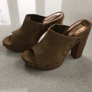 Simply Vera shoes